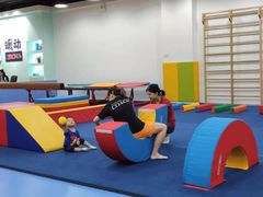 -蜩动儿童运动成长馆(恒生万鹂广场店)