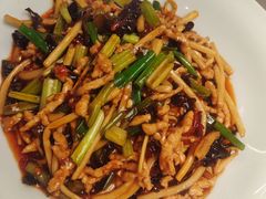 -荷花亭·湖北融合菜(十堰武商MALL店)