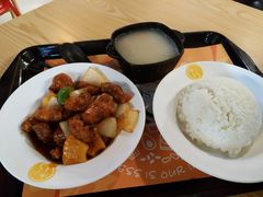 酸甜咕噜肉套餐-津津飯堂