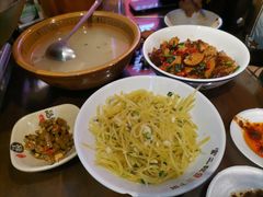 -富正毅三下锅·湘西韵味(天门山索道店)