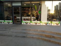 门面-老乡鸡(武汉中南梅苑小区地铁站店)