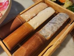 -尚尚仙·酸汤猪手·猪肚鸡火锅(华联万柳购物中心店)