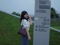 -郑东新区龙湖公共艺术中心