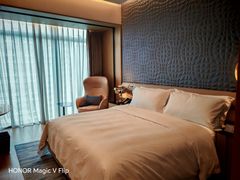 -深圳国际会展中心希尔顿酒店(前海华发冰雪世界店)