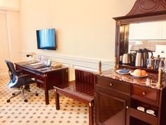 -深圳富苑皇冠假日套房酒店