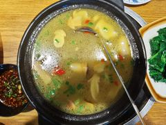 姬松茸炖鸡-妈妈的味道(和顺古镇店)