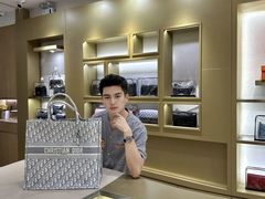 -109度二手奢侈品手表包包珠宝回收(新天地店)