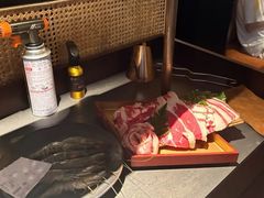 -铭牛烧肉·和牛海鲜自助(高新月牙湖店)