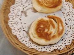 摩登粑粑-蔼若春.传承三十年云南菜(金碧公园店)