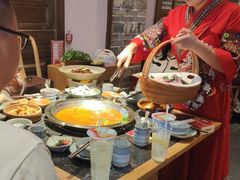 -野山舂·贵州现舂酸汤牛肉(东山店)