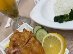 -佰搭果·广式茶餐厅(西华路店)