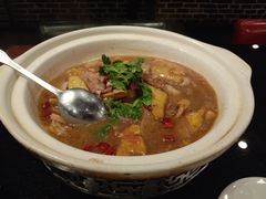卤煮火烧-皇城根·鲁菜济南菜·吊炉烤鸭·炒鸡鱼头(济南旗舰店)