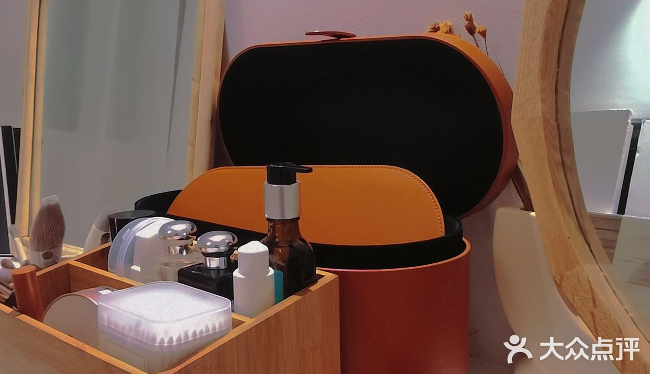 🎊碳酸泉温泉汤浴 | 梵本轻奢美肌沙龙