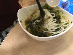 -伤心酸辣粉(体育东路店)