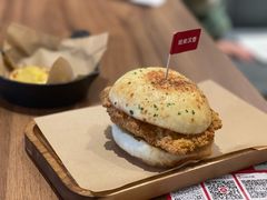 -必胜客(欢乐颂店)