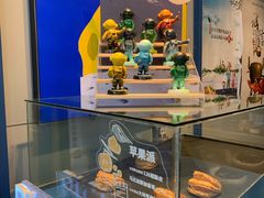 面包甜点陈列柜-春丽小马(济南恒隆广场店)