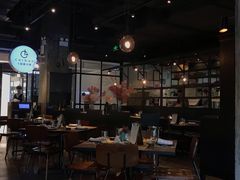 大堂-Carbon莫卡哆·意大利复古集市餐厅(杭州大厦店)