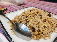 -香巴拉云南餐厅(华莱坞店)