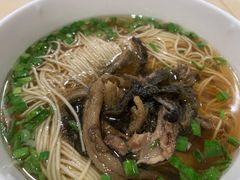 -老西白点心店