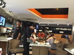 -新大咀港式茶餐厅(宝山万达店)