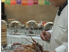 龙虾厨师-国宾酒店-花园咖啡自助餐厅(北营房中街店)