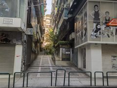 -阿迪达斯(澳门水坑尾街店)