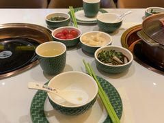 -润园四季椰子鸡火锅(卓越INTOWN店)