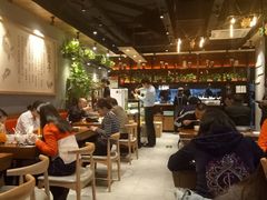 大堂-渝是乎川渝小炒(新世界百货望京店)