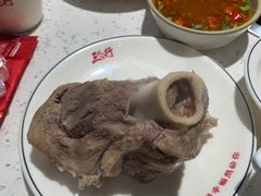 -三人行骨头王火锅(长寿店)