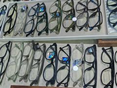 -三叶眼镜城批发市场(上海火车站店)