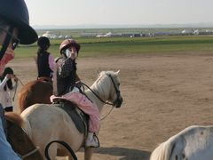 -额尔古纳黑山头绿野马帮骑马场