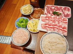 -沸炉重庆老火锅(军事博物馆店)