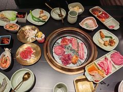 -梨花甄选自助烤肉(小寨原力场店)