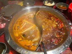 -谭鸭血老火锅(远大购物广场店)