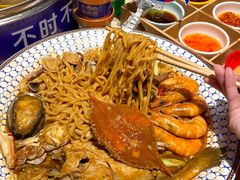 -小船渔村•大连菜•大连焖鱼(黄河路店)