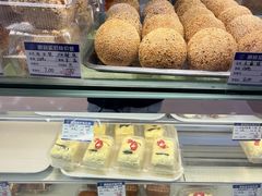 -白玉兰食品甜凤店(合生汇店)