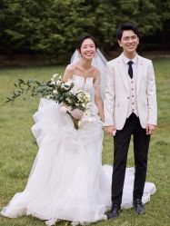 -易摄影婚纱摄影工作室