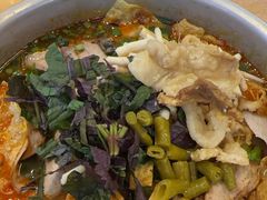 -丽丽三鲜螺蛳粉(田林路店)