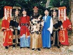 -开封府
