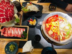 -湊湊火锅·茶憩(南京东路悦荟店)