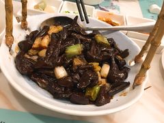 葱烧野生红松菇-南山鲜虾面·活鲜小馆·海味大连菜(南山总店)