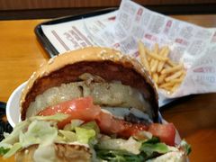-The Habit Burger Grill 哈比特汉堡(复兴soho店)