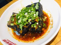 -呷佬·长沙手工米粉(金沙江路店)