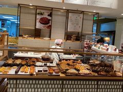 面包甜点陈列柜-Luneurs(幸福里店)
