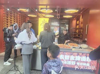 #城市向导官#运动场馆我来评运动场馆越来越多办了年卡