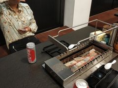 餐具摆设-長壹旋转烤吧 农家鸡火锅