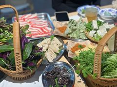 -王奋斗贵州酸汤牛肉火锅