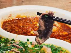 鸳鸯水煮牛肉-成都吃客(九眼桥店)