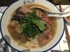 -美奈小馆·越南料理(中航城君尚购物中心店)