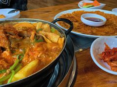 -喇喇排骨火锅·传统韩式脊骨汤(望京西园总店)